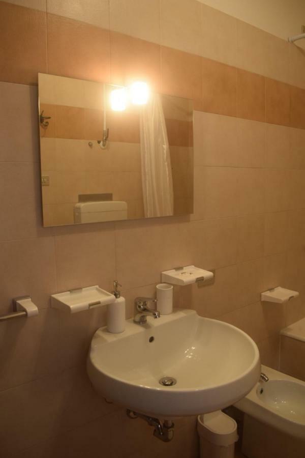 Landscapesilvia Pt Terra Apartment Menaggio Bagian luar foto